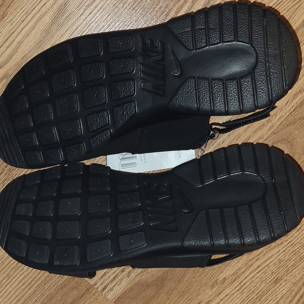 Brand new Nike Tanjun Sandals size 11 - Picture 4 of 6